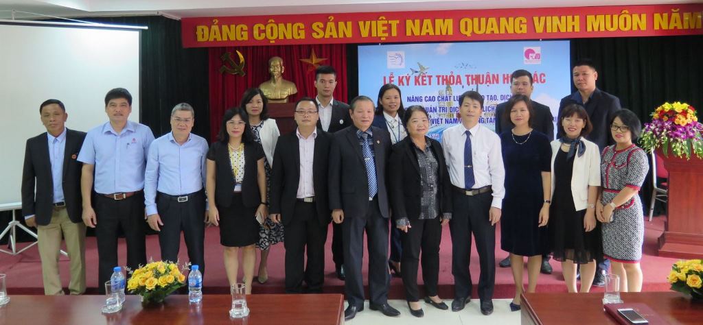 Lễ ký kết hợp tác giữa: Học viện Phụ nữ Việt Nam & Trung tâm Phụ nữ và Phát triển